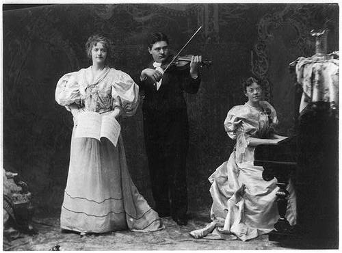 Violin and piano in law company concert, 1895 (image)